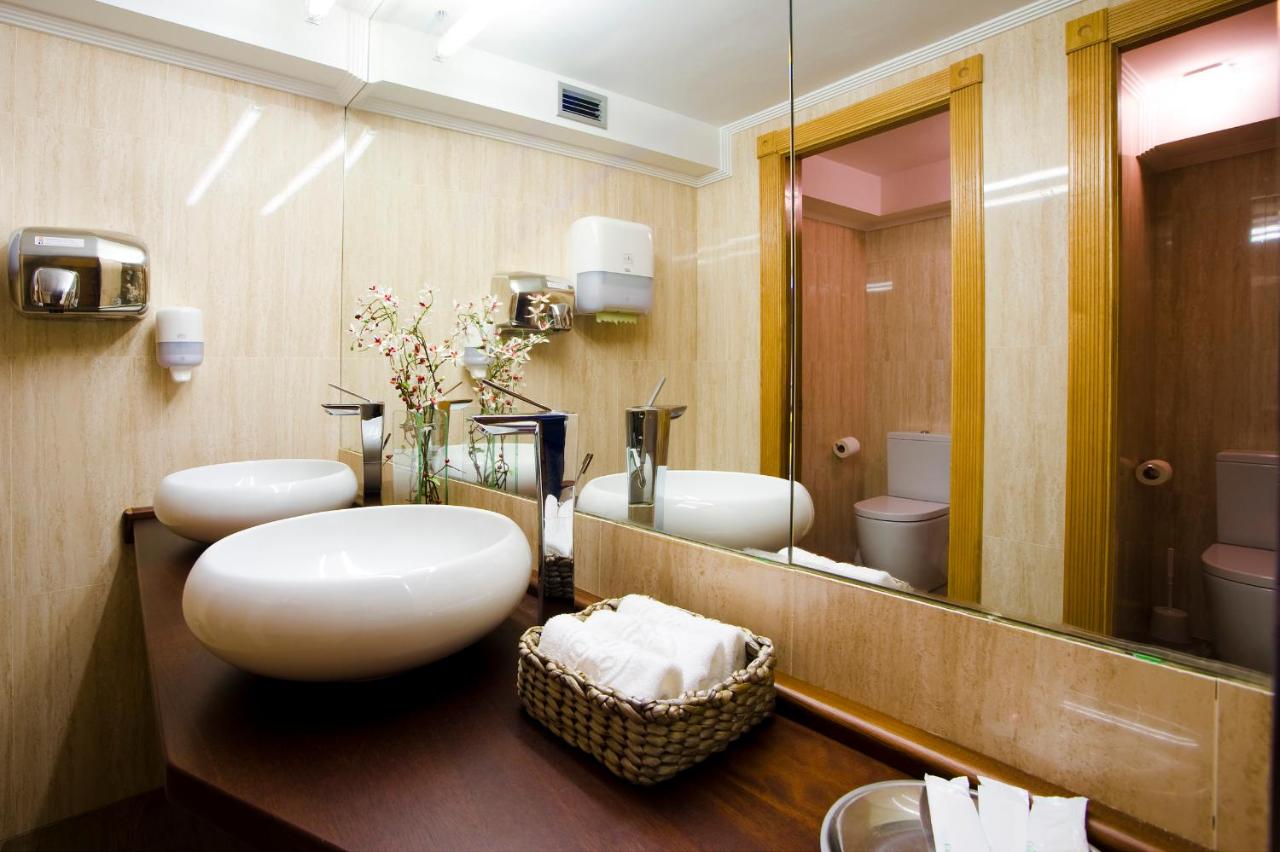 Experience Unmatched Comfort at Hotel Campoamor